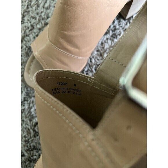 Sophia Milano Tan Sandals size 9 - Picture 9 of 9